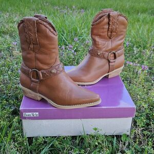 Sabree Brown Leather Heeled Western Boots Size 6